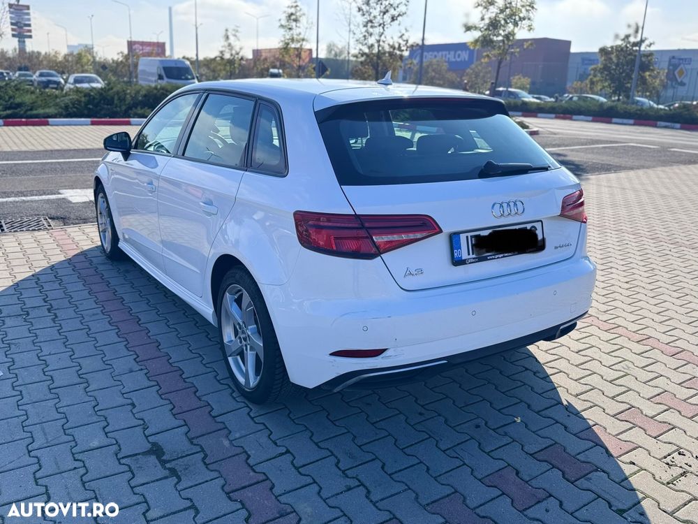 Audi A3 Sportback - 3