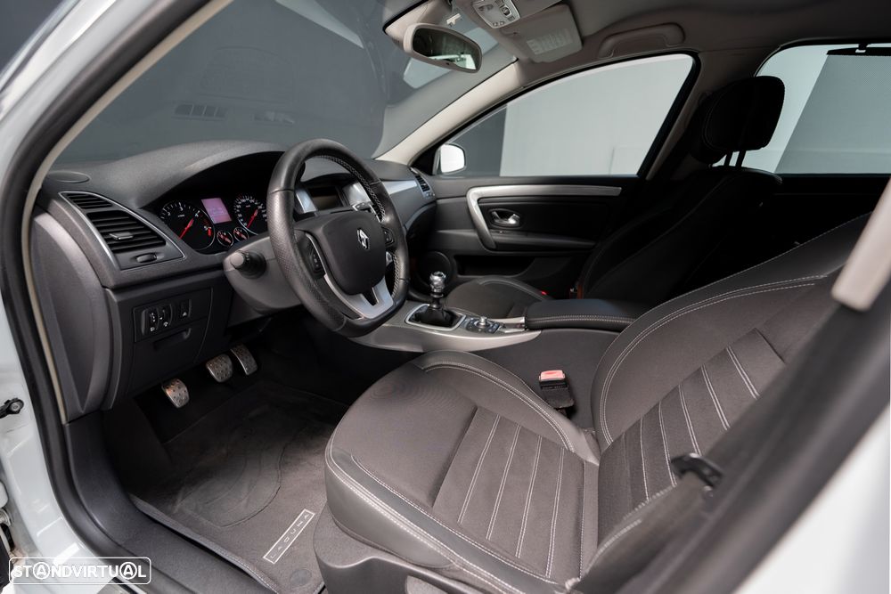 Renault Laguna Break 1.5 dCi SE Black Line - 22