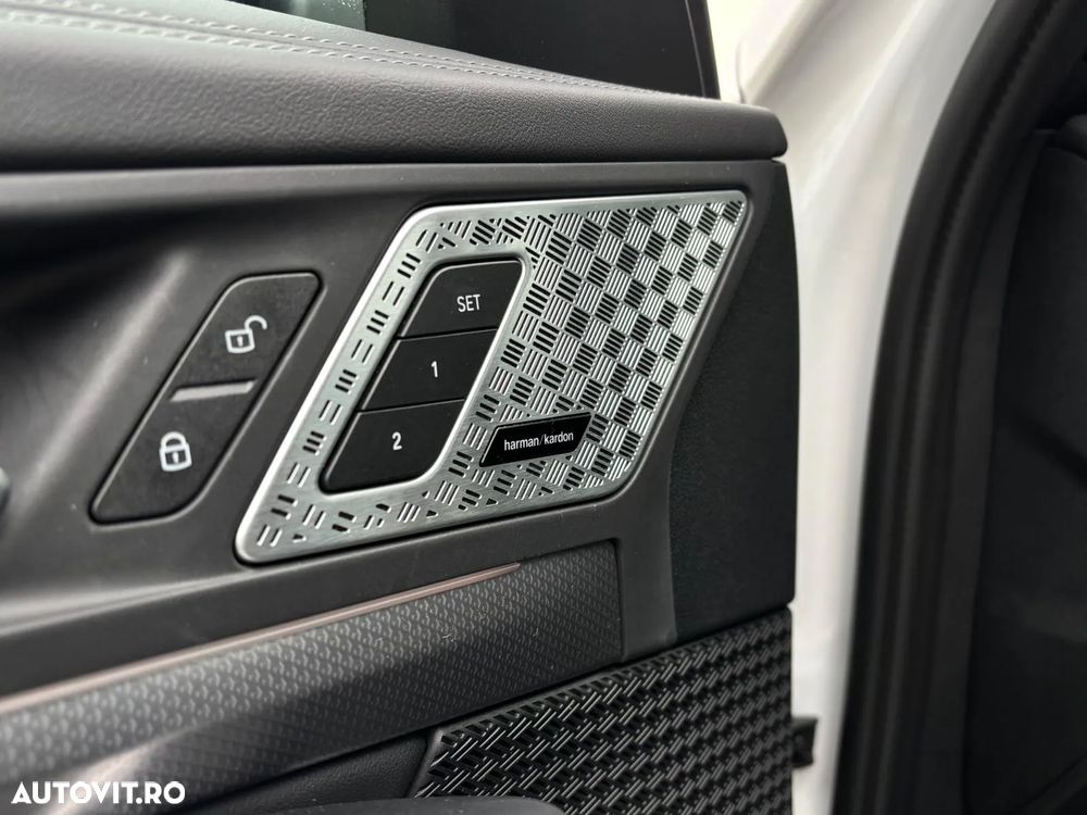 BMW X1 xDrive30e AT PHEV - 13