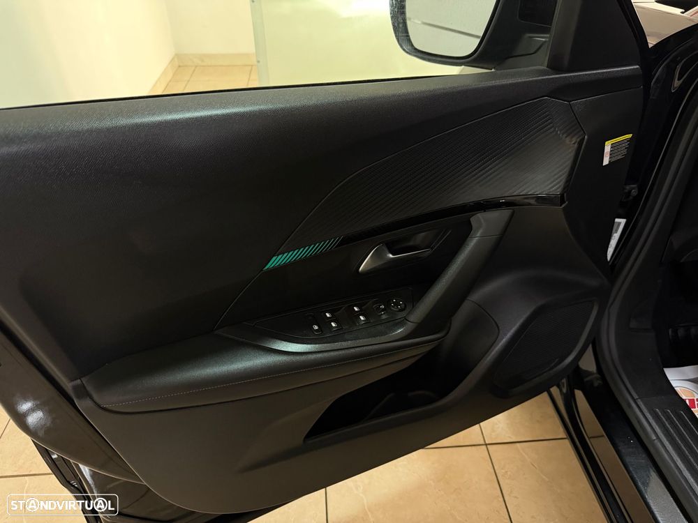 Peugeot 2008 1.2 PureTech Allure Pack - 12