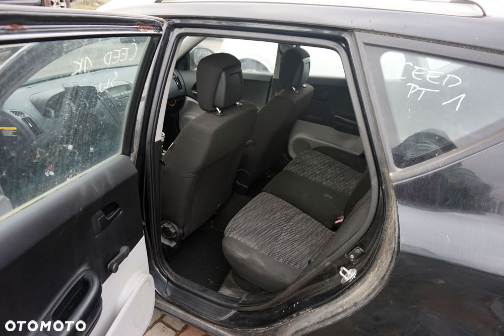KIA CEED I KOMBI 2009 1K 1.6 CRDI D4FB 115KM S817 CZARNY na części - 11
