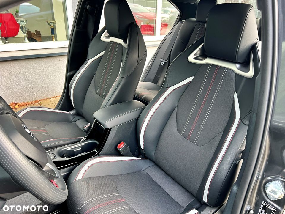 Toyota Corolla 1.8 Hybrid GR Sport Dynamic - 14
