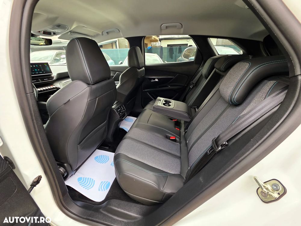 Peugeot 3008 225 e-EAT8 GT Pack - 18