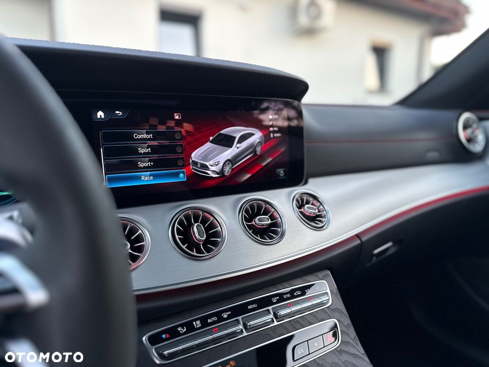 Mercedes-Benz Klasa E AMG 53 4Matic AMG Speedshift 9G-TRONIC - 22