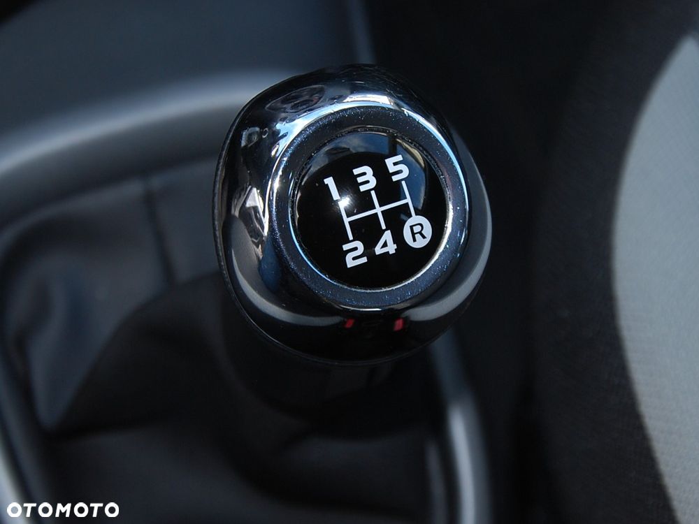Toyota Aygo x-play - 29