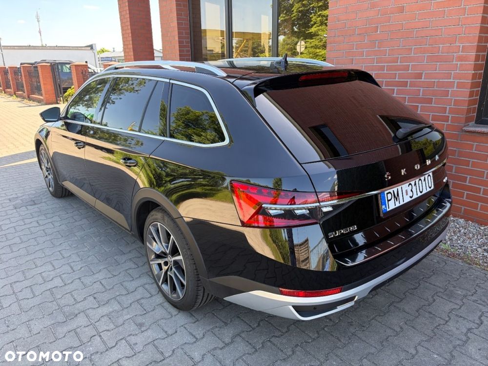 Skoda Superb 2.0 TDI SCR 4x4 Scout DSG - 3