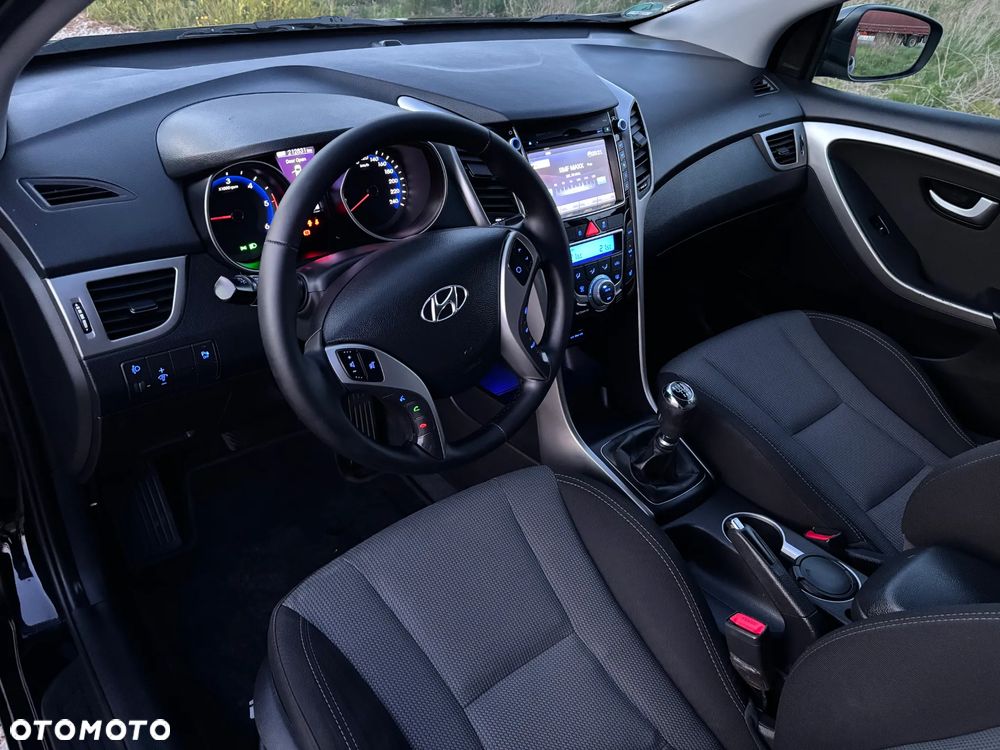 Hyundai i30 i30cw 1.6 CRDi Intro Edition - 21