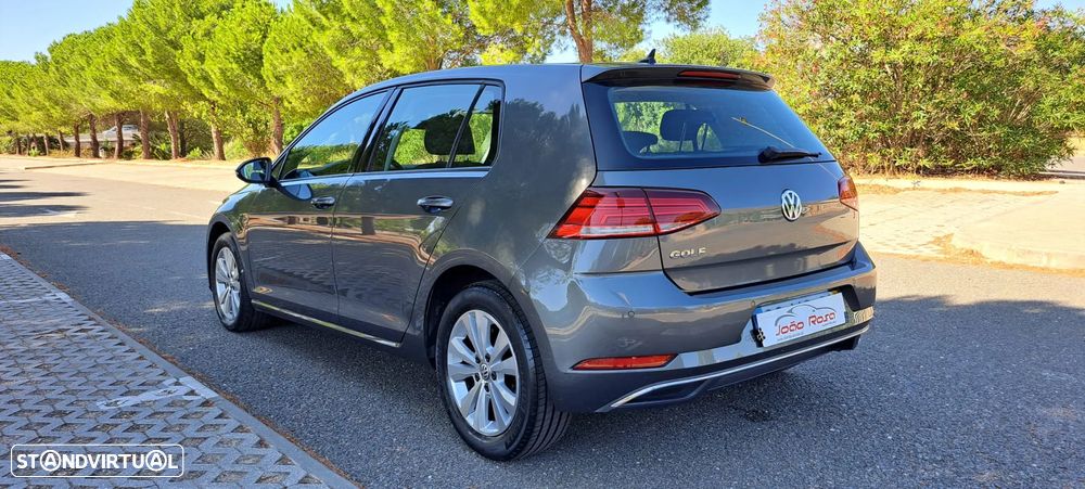 VW Golf 1.6 TDI Confortline DSG - 7