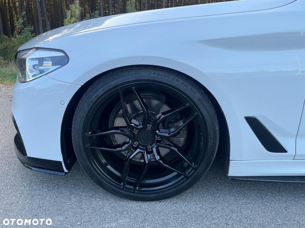 BMW Seria 5 520d M Sport Edition - 8
