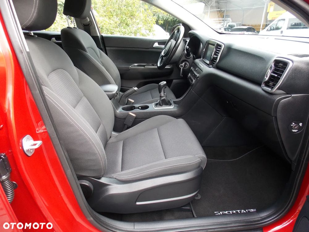 Kia Sportage 1.6 GDI 2WD Black Edition - 14