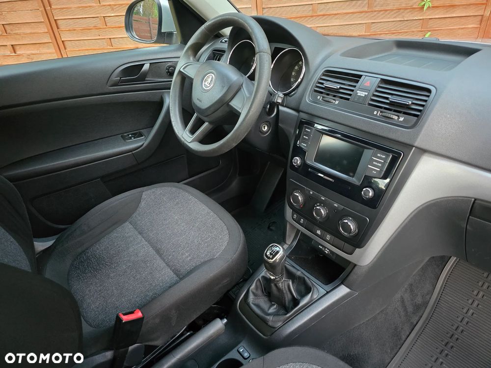 Skoda Yeti Tour 2.0 TDI SCR 4x4 - 3