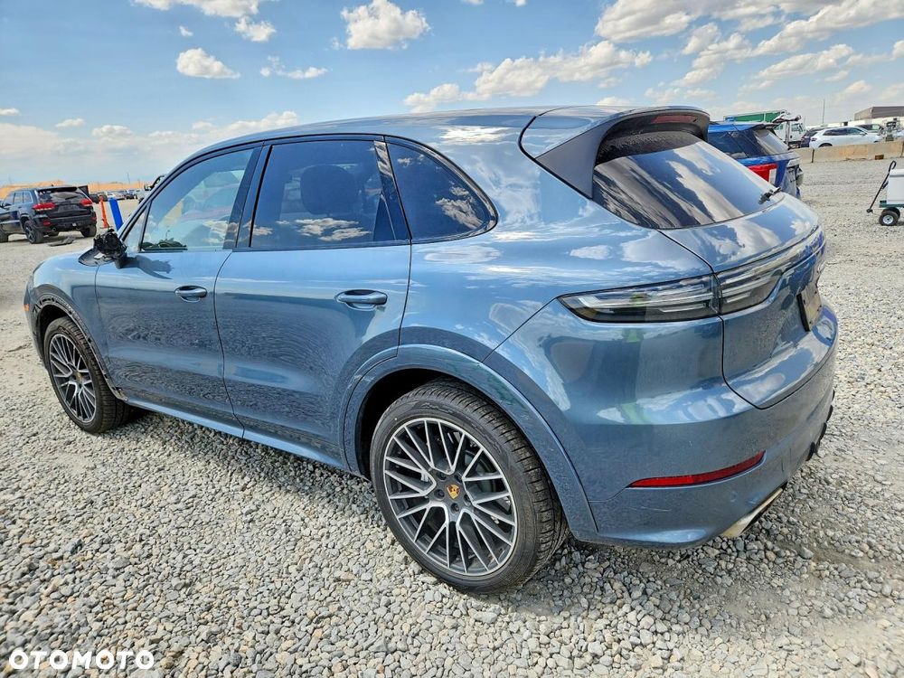 Porsche Cayenne - 3