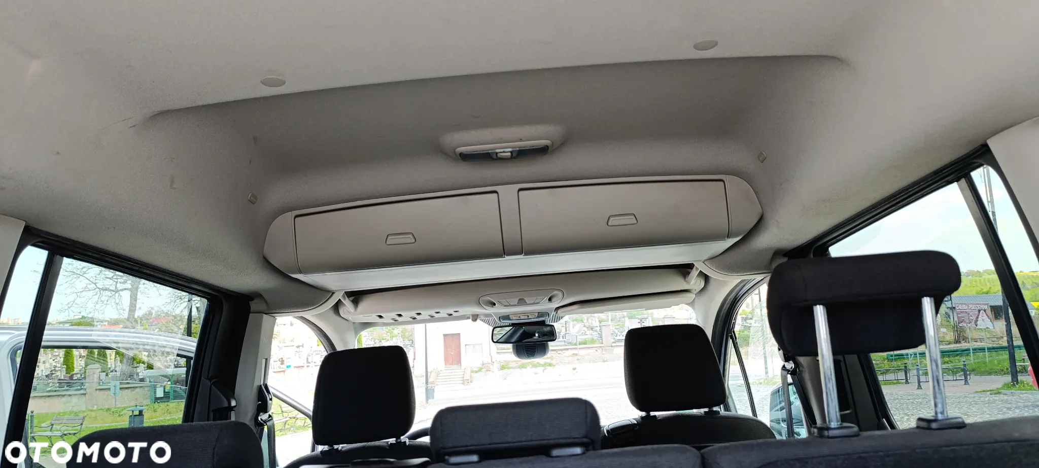 Ford Tourneo Connect - 20