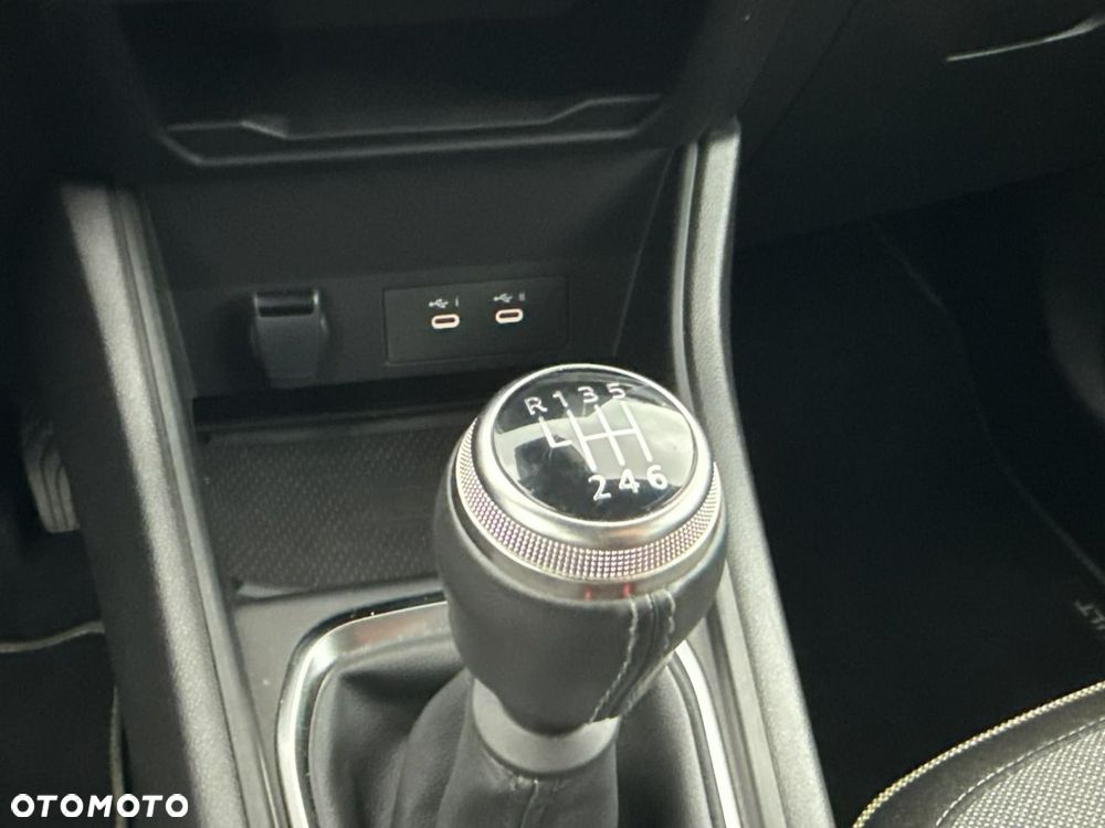 Renault Captur 1.0 TCe Techno - 30