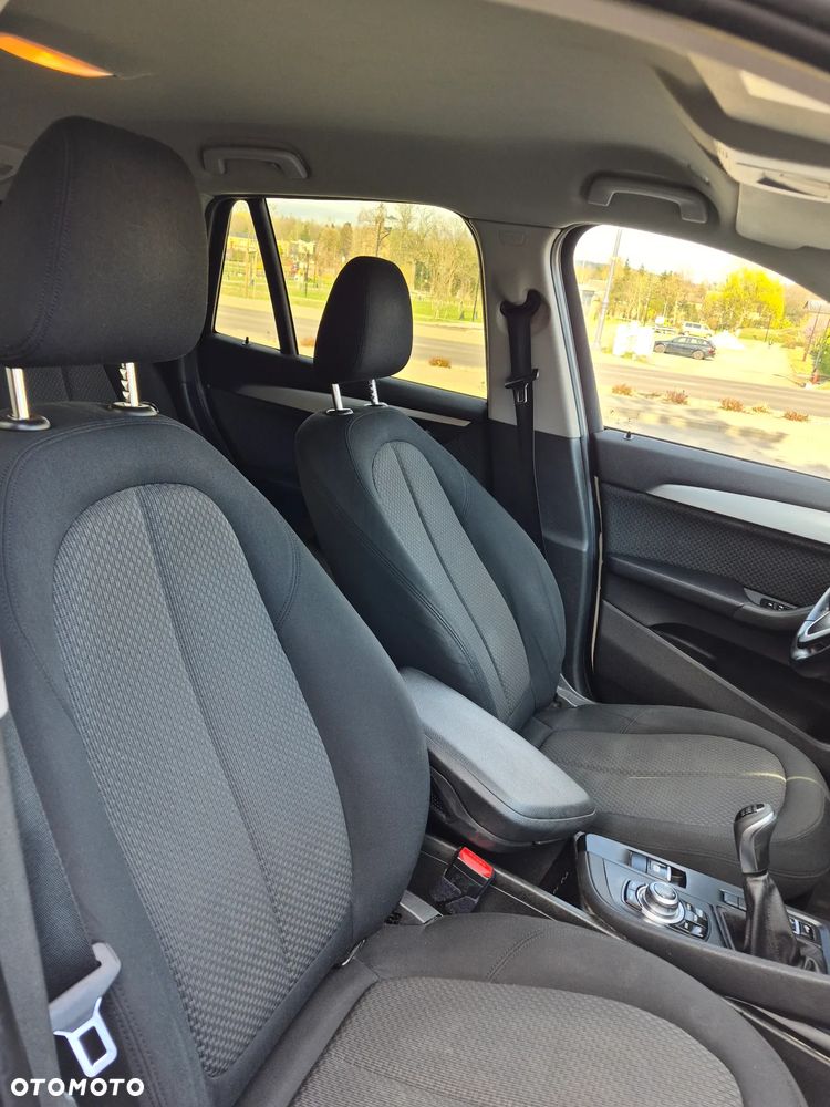 BMW X1 sDrive18d - 15