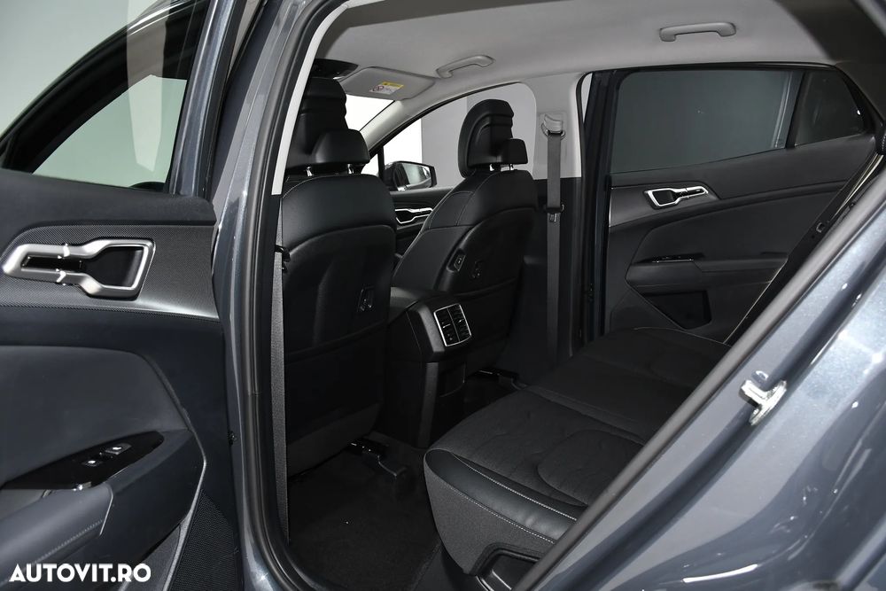 Kia Sportage 1.6 T-GDI 2WD Eco-Dynamics + (48V M-H) DCT Spirit - 17