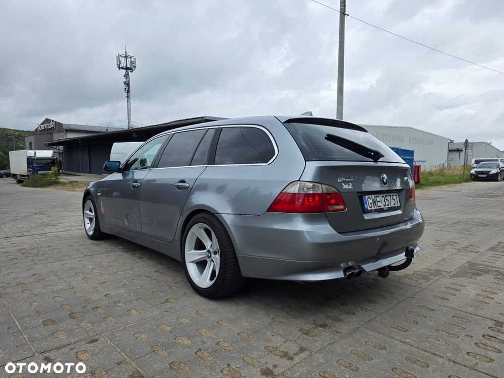 BMW Seria 5 525d - 15