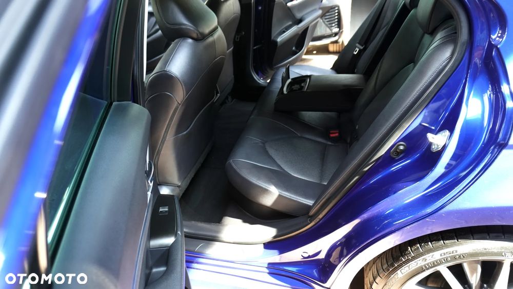Toyota Camry 2.5 Hybrid Executive CVT - 22