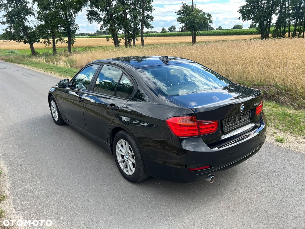 BMW Seria 3 318d - 8