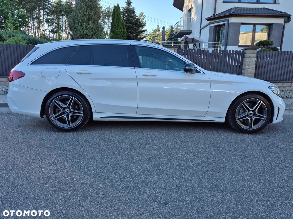Mercedes-Benz Klasa C 300 9G-TRONIC - 4