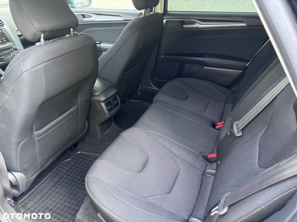 Ford Mondeo 2.0 TDCi Titanium PowerShift - 9