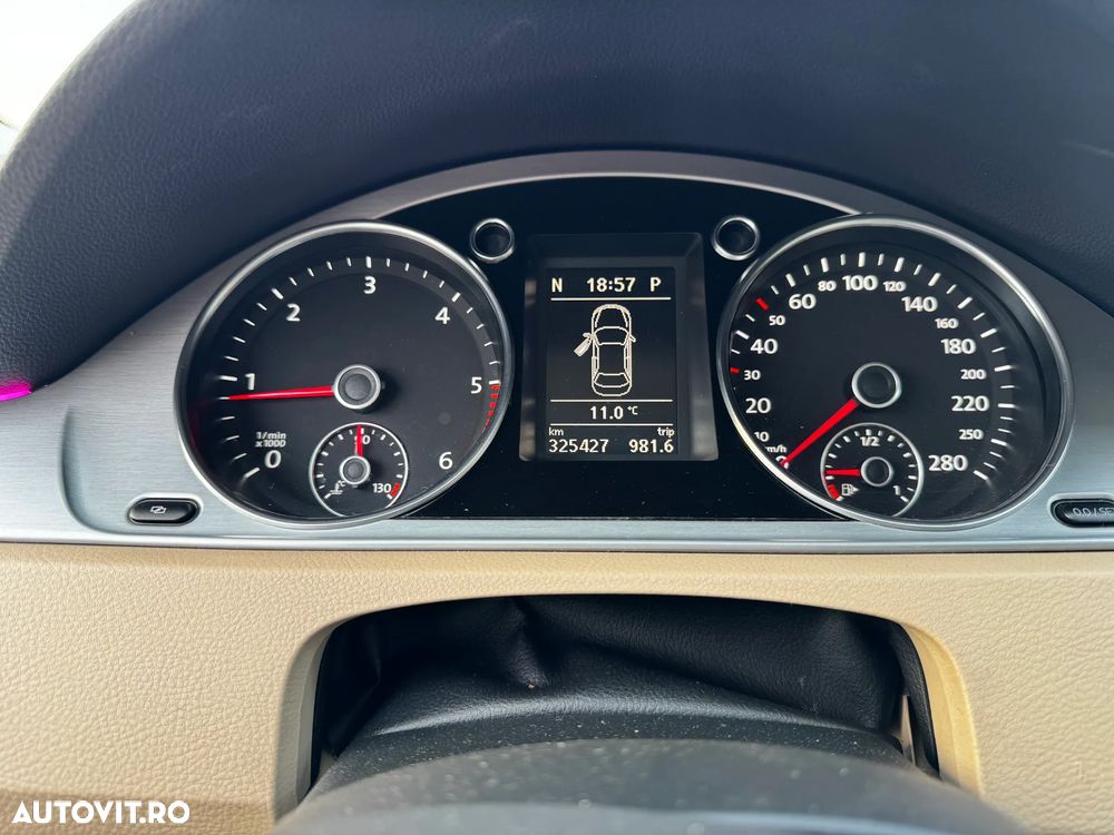 Volkswagen Passat CC 2.0 TDI DSG - 27