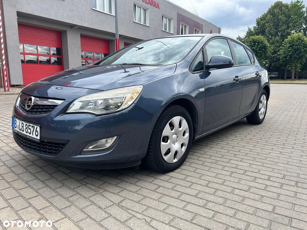Opel Astra 1.6 Active - 1