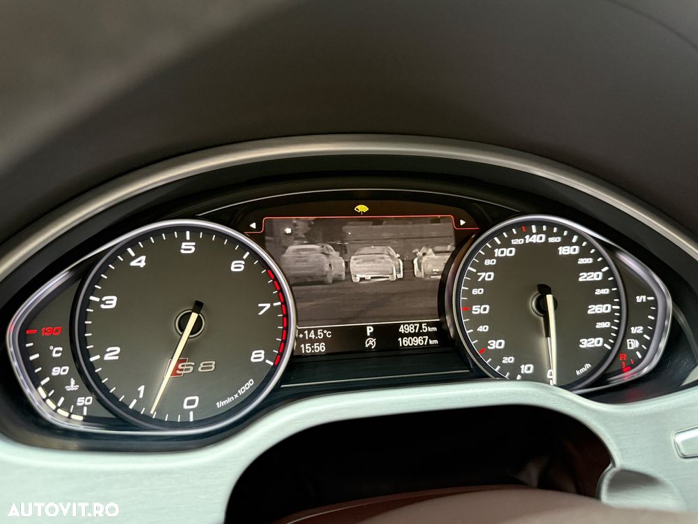 Audi S8 - 7