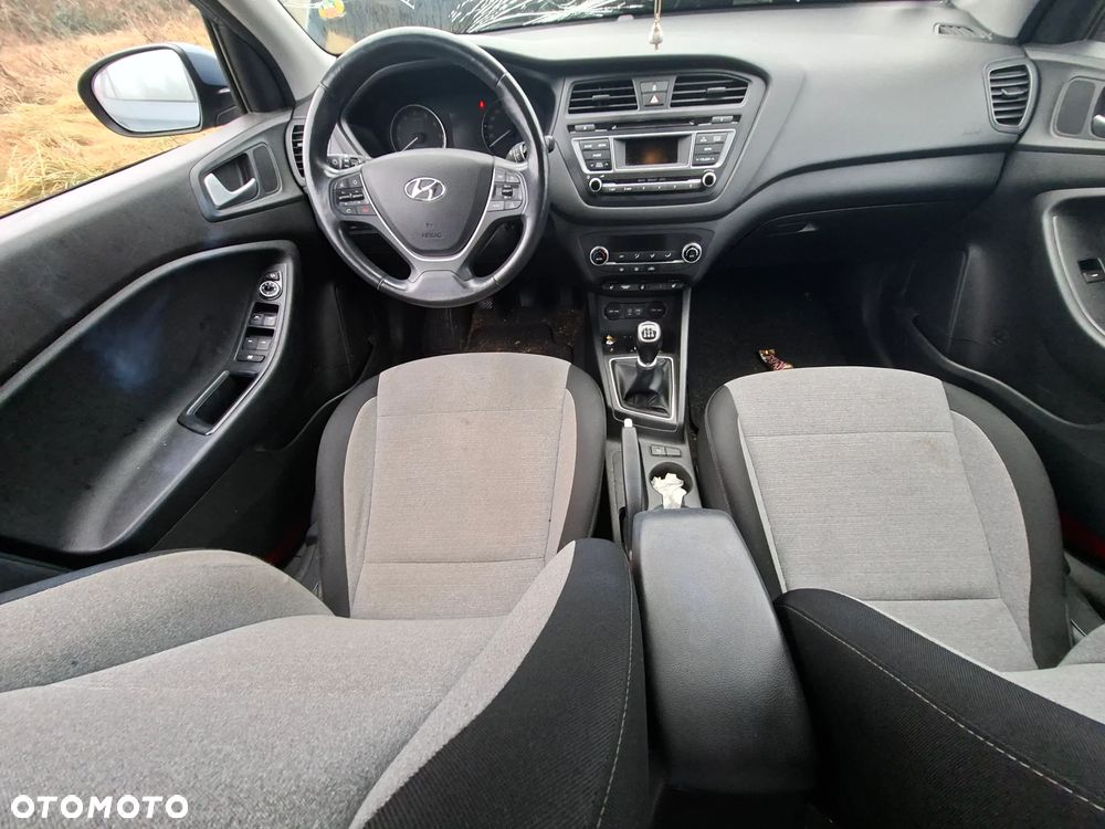 Hyundai i20 blue 1.2 Advantage+ - 3