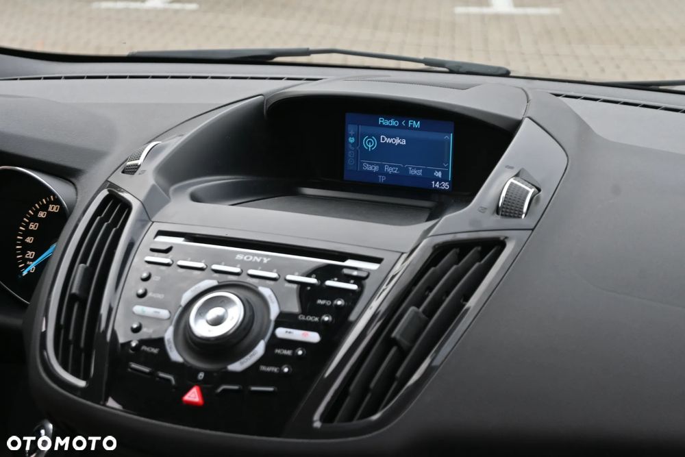 Ford Kuga 2.0 TDCi 4x4 Titanium - 29