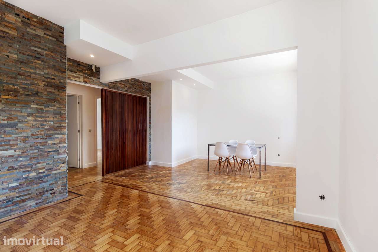 Apartamento T3 convertido em T2 - 76 M2 - Grande imagem: 4/24