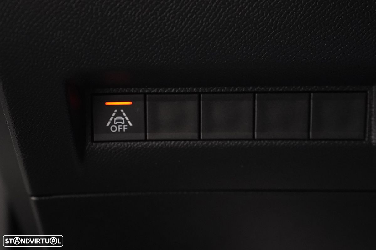 Peugeot 2008 1.2 PureTech GT EAT8 - 21