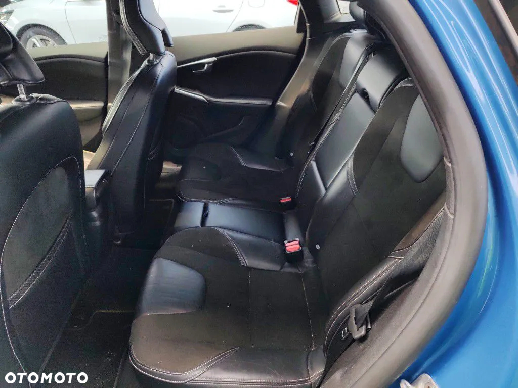 Volvo V40 D2 Drive-E R-Design Kinetic - 5