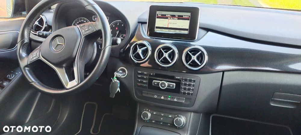 Mercedes-Benz Klasa B 180 (BlueEFFICIENCY) 7G-DCT - 18