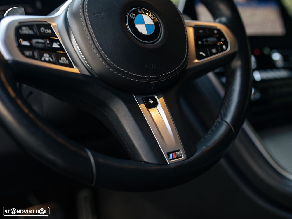 BMW 840 d xDrive Pack M - 29