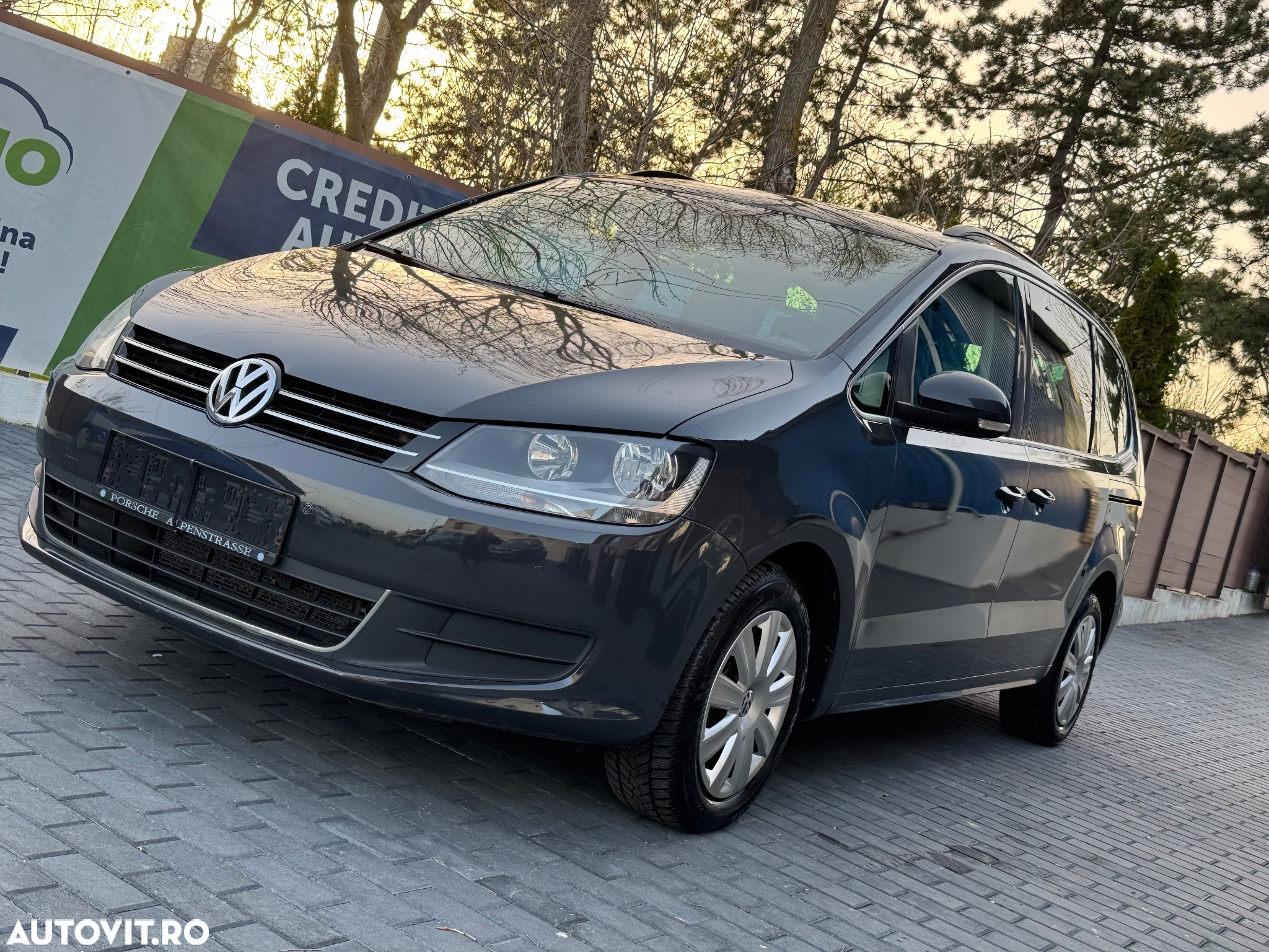 Volkswagen Sharan 2.0 TDI BlueMotion Technology Life - 13
