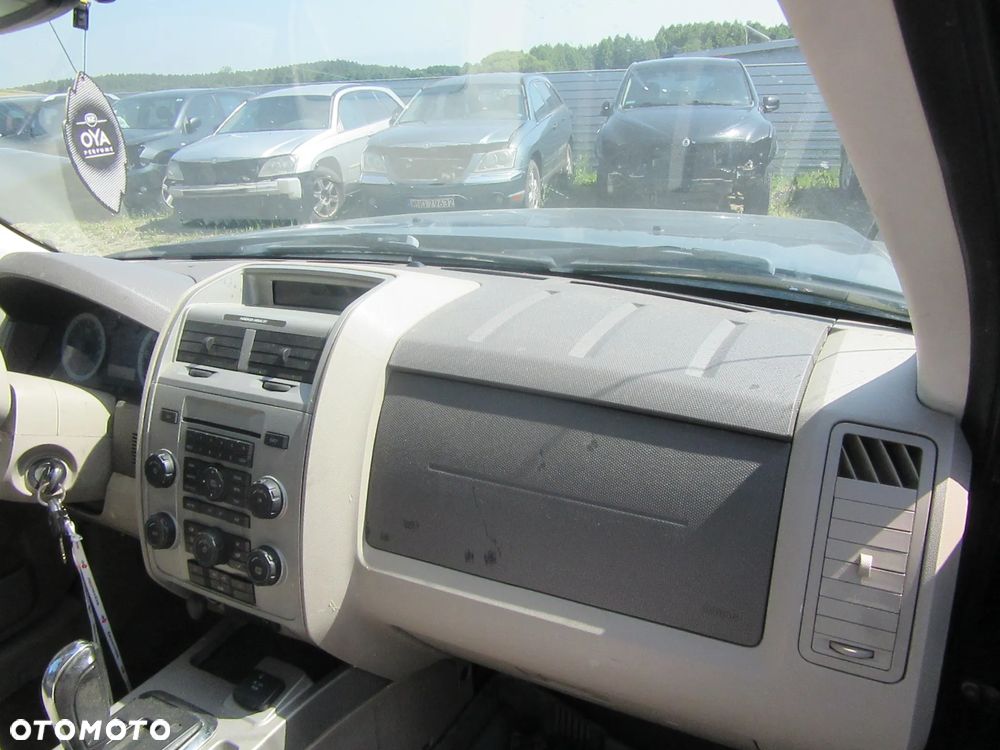 ZDERZAK PRZÓD Ford Escape II USA 2007 Wszystkie części - 5
