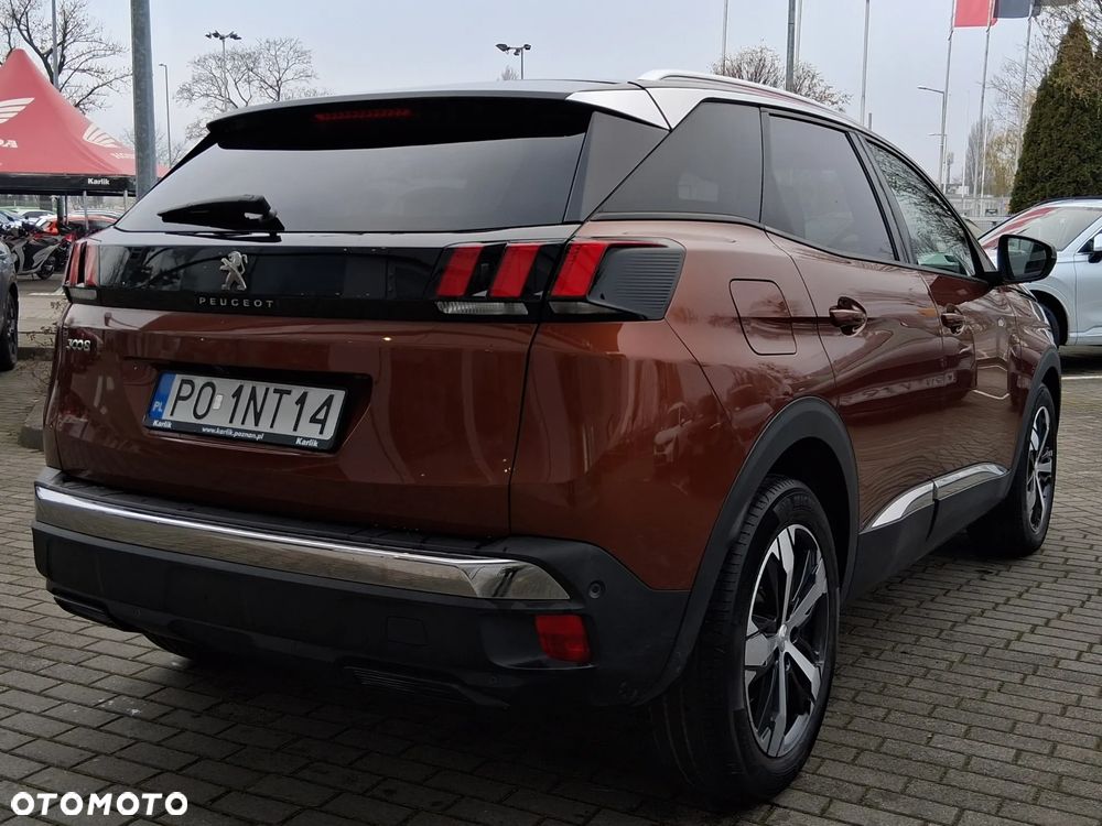 Peugeot 3008 1.2 PureTech Allure S&S EAT8 - 8