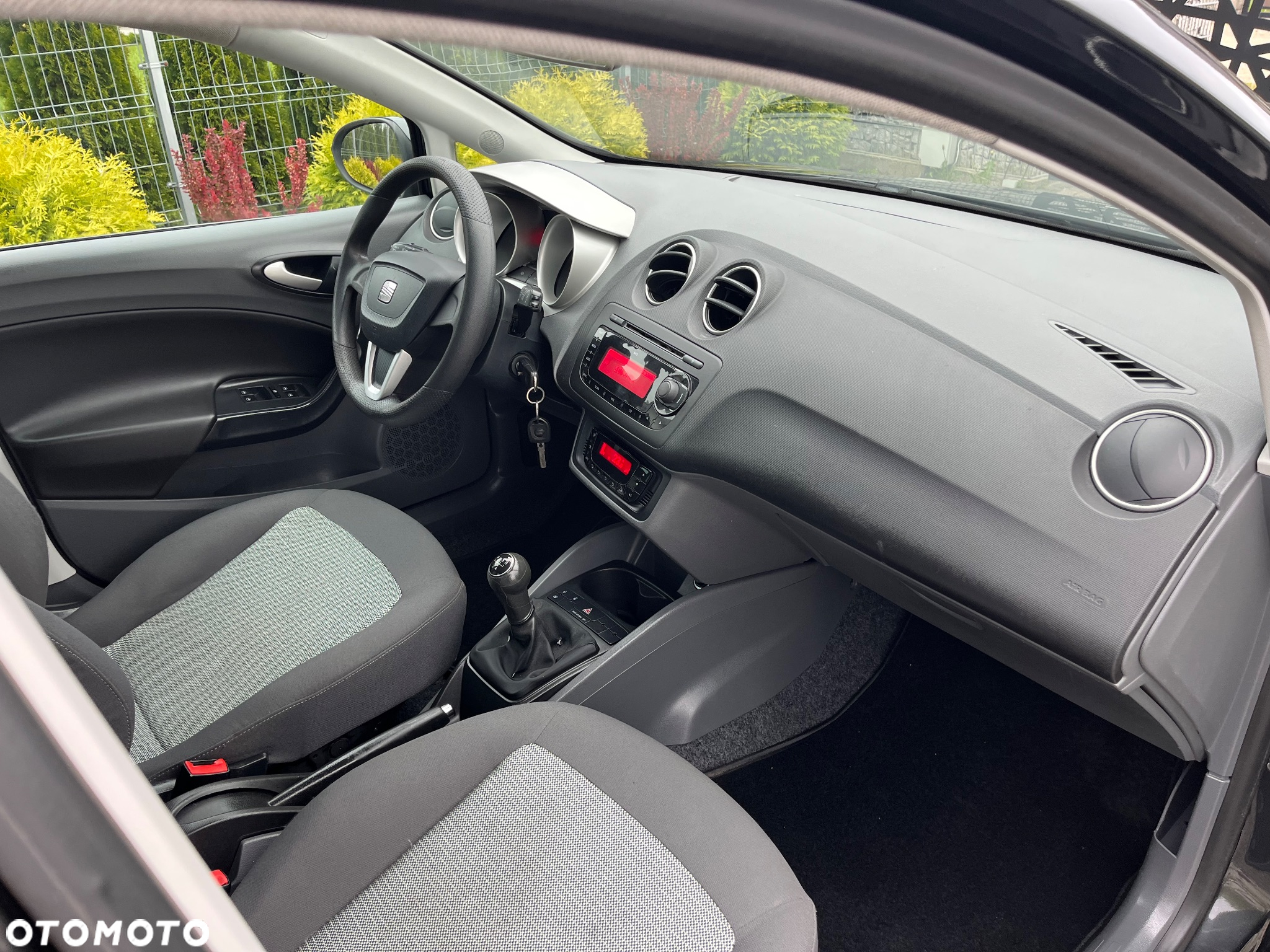 Seat Ibiza 1.4 16V Easy Life - 12