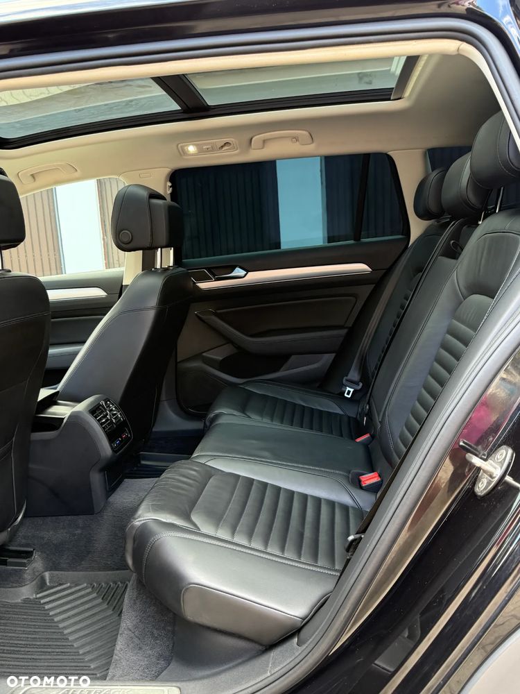 Volkswagen Passat Alltrack 2.0 TDI Bi-Turbo SCR 4Mot DSG - 28