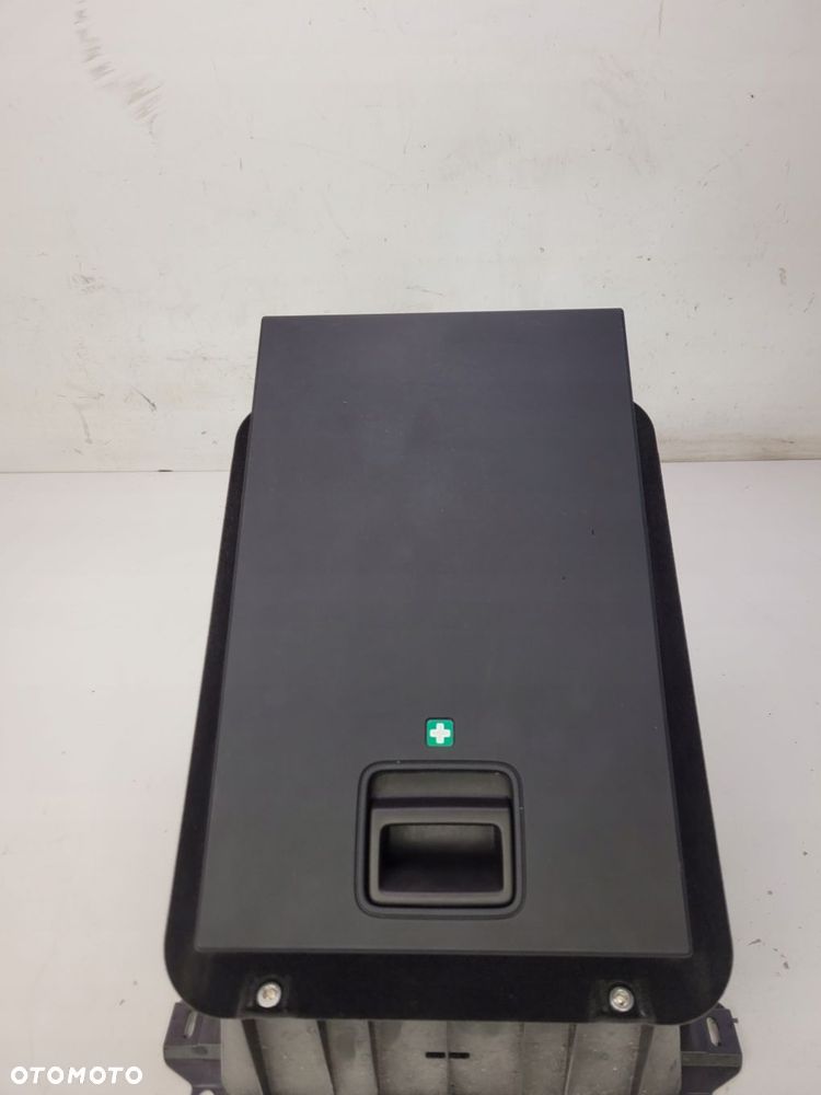 APTECZKA KANAPY TYŁ AUDI A8 D4 LONG 9918009753 - 2