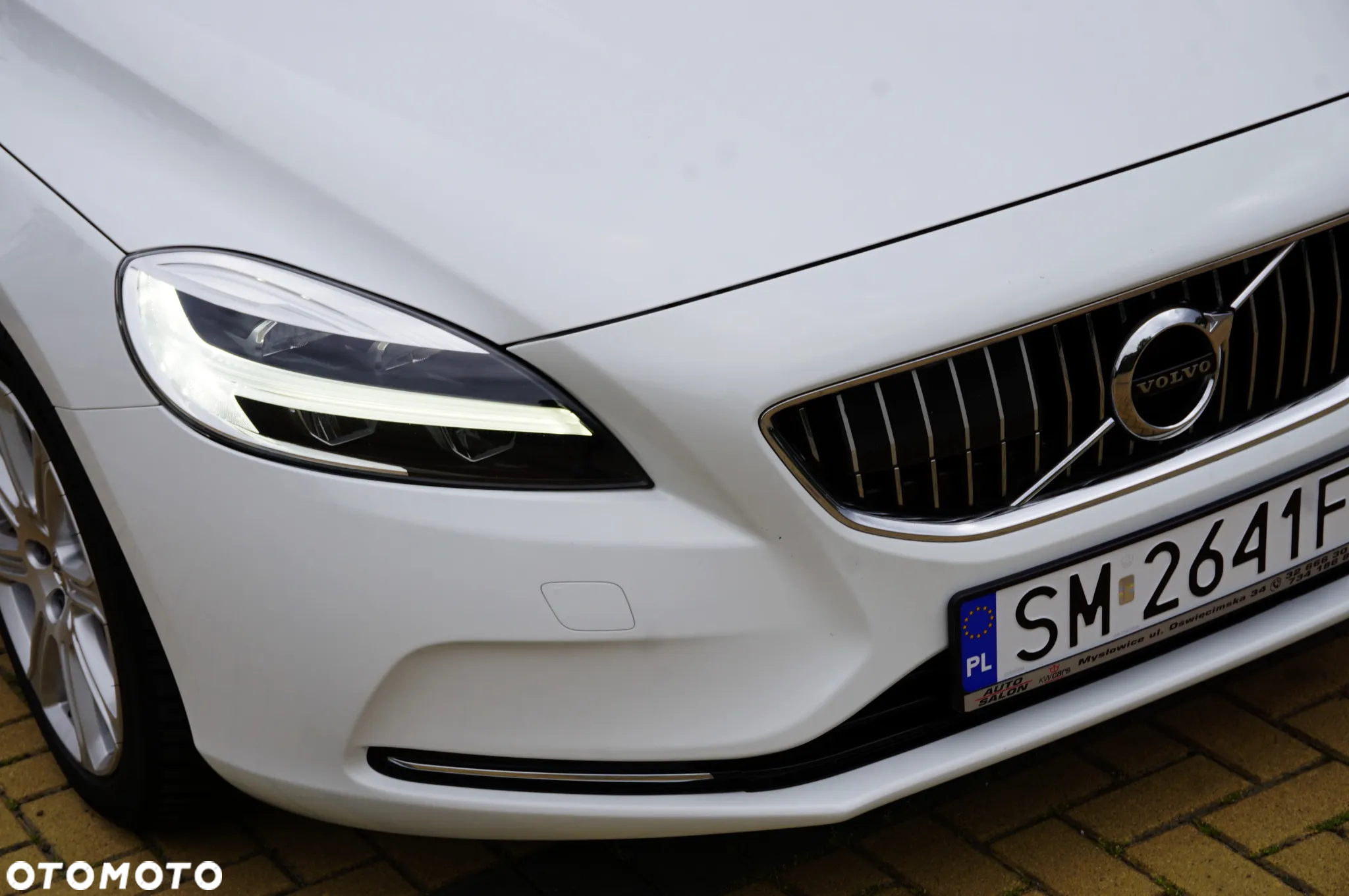 Volvo V40 D2 Inscription - 14