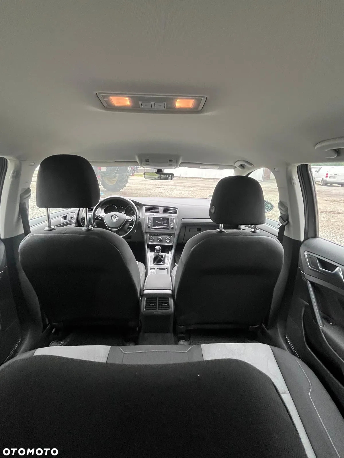 Volkswagen Golf VII 1.6 TDI BlueMotion Trendline - 11
