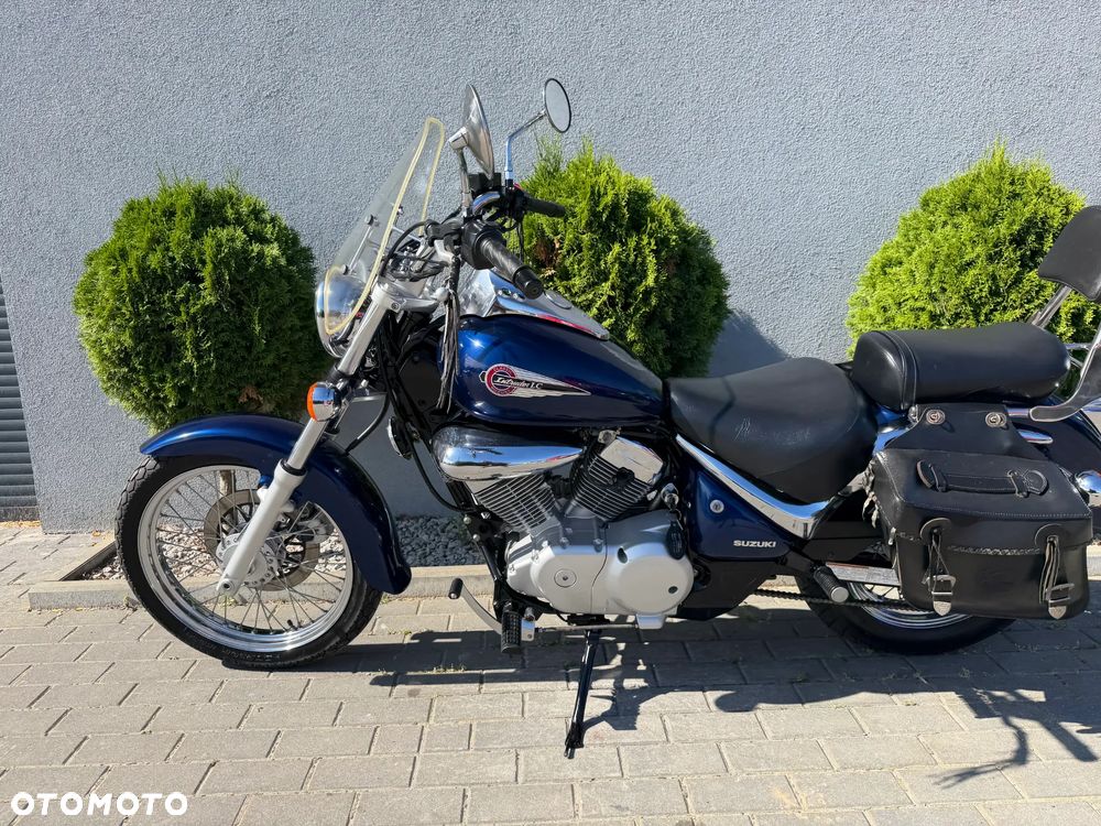 Suzuki Intruder - 34