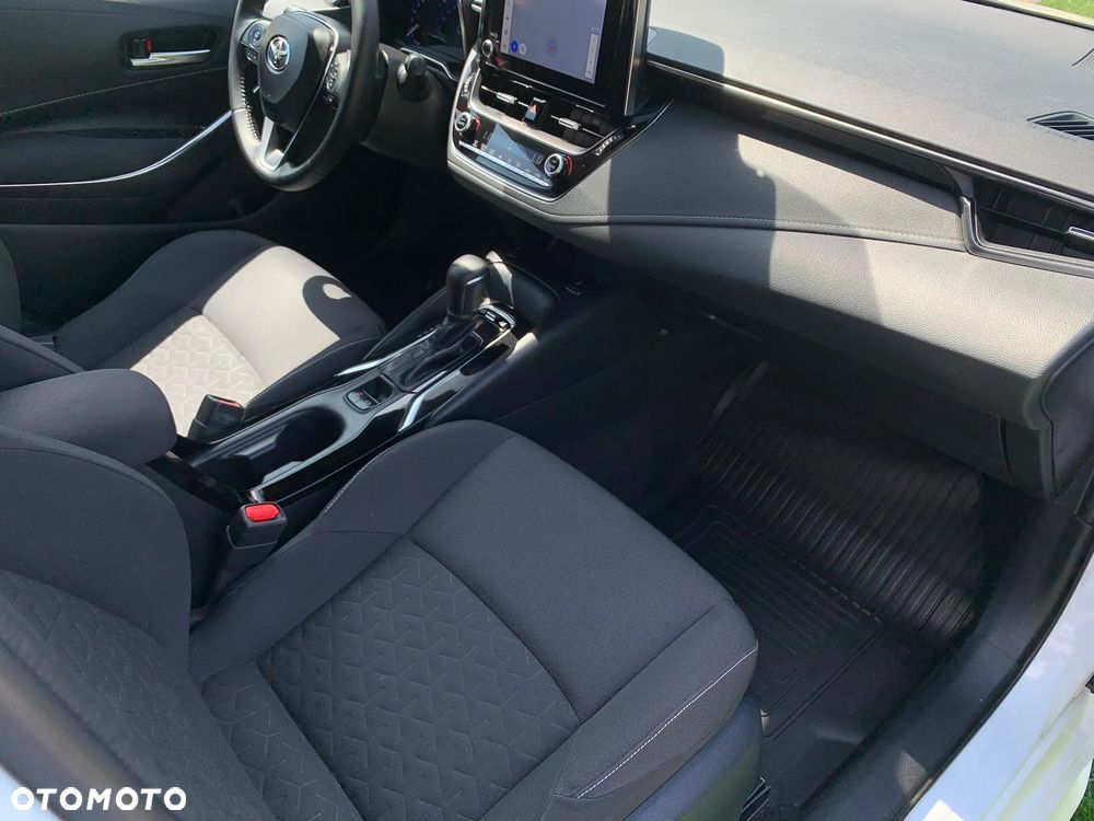 Toyota Corolla 1.8 Hybrid Comfort - 12