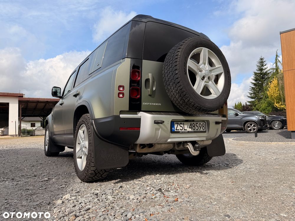 Land Rover Defender 2.0 D240 SE - 13