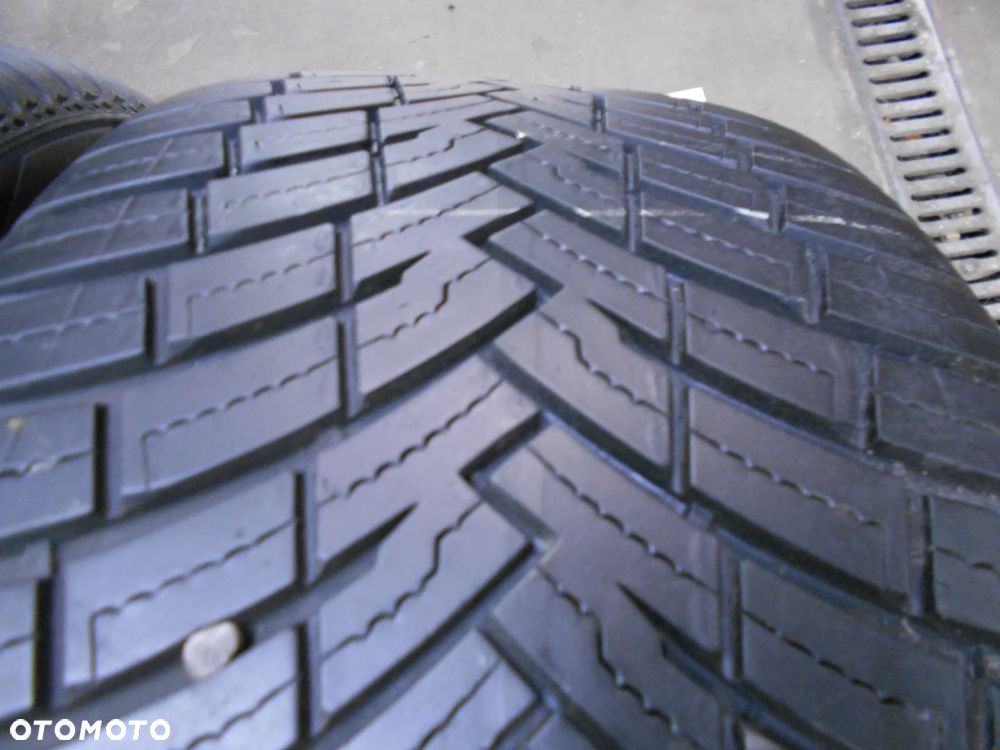 OPONY 255/45R19 PIRELLI SCORPION ALL SEASON SF2 VOL DOT 0323 / 0222 7.7MM - 4