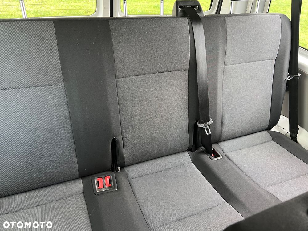 Volkswagen Transporter - 35