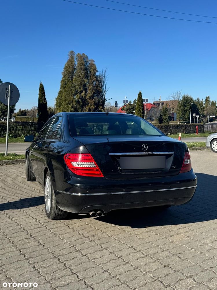 Mercedes-Benz Klasa C 180 CGI BlueEFFICIENCY - 4