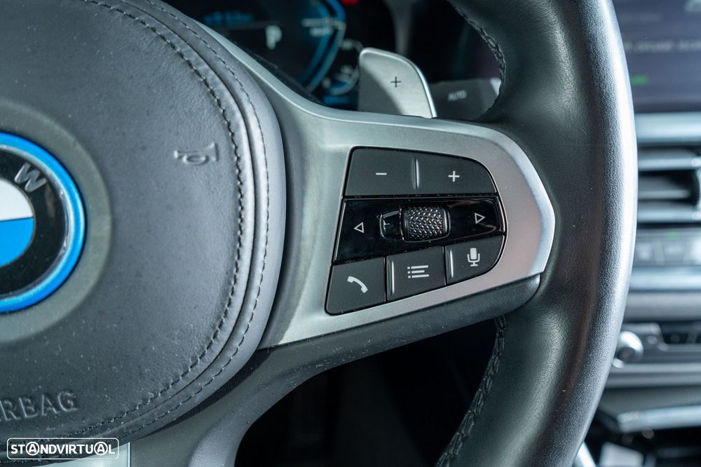 BMW 320 e Pack M Auto - 23